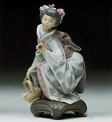 Yuki by Lladro — Porcelain Figurine