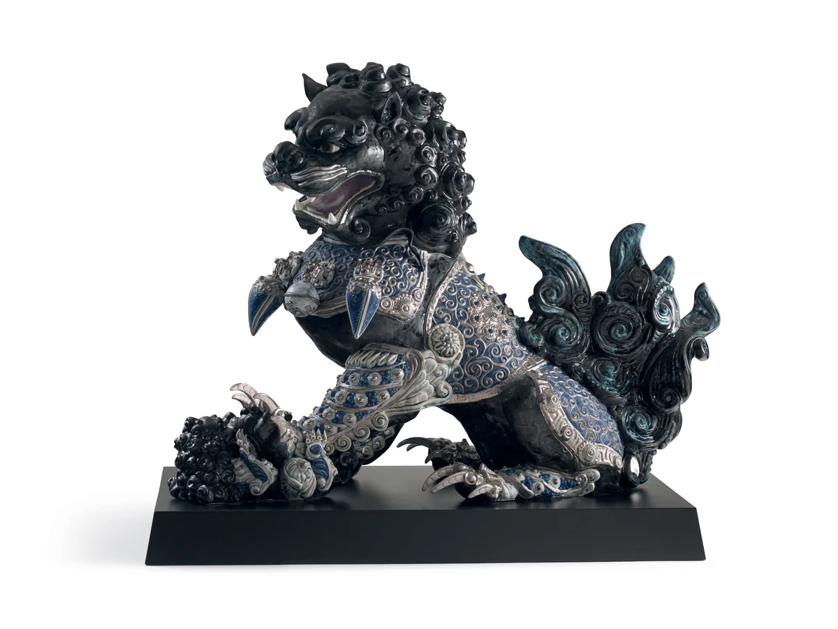 Guardian Lioness - Black by Lladro — Porcelain Figurine