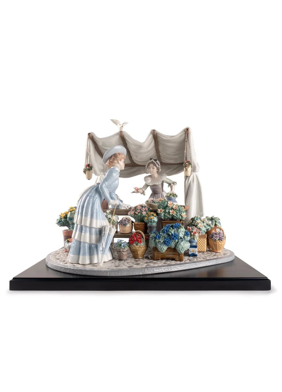 Flowers market by Lladro