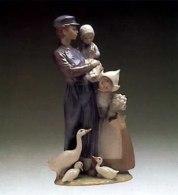 Lladro - Dutch Children