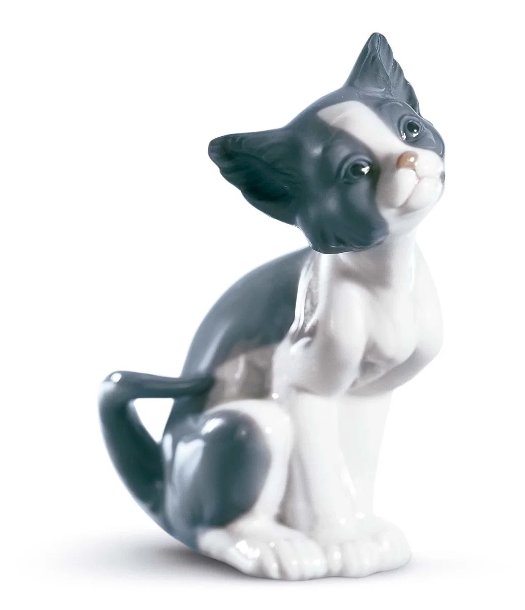 Cat by Lladro — Porcelain Figurine