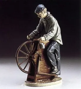 Lladro - Sharpening the Cutlery