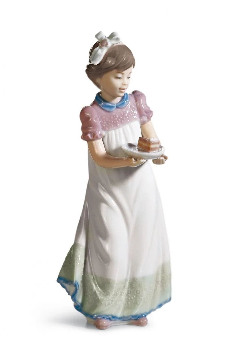HAPPY BIRTHDAY by Lladro — Porcelain Figurine