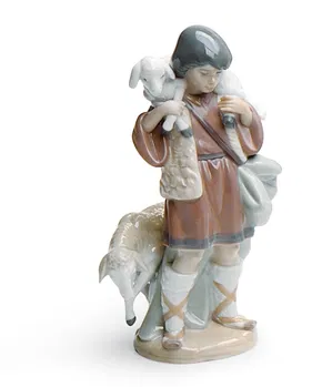 Teruko by Lladro | Handcrafted Spanish Porcelain Art - 1451