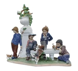 Lladro - Puppy Dog Tails