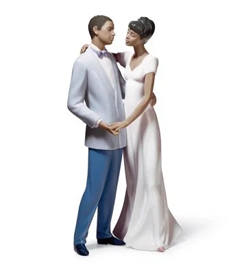 A LOVERS' DANCE by Lladro Black Legacy