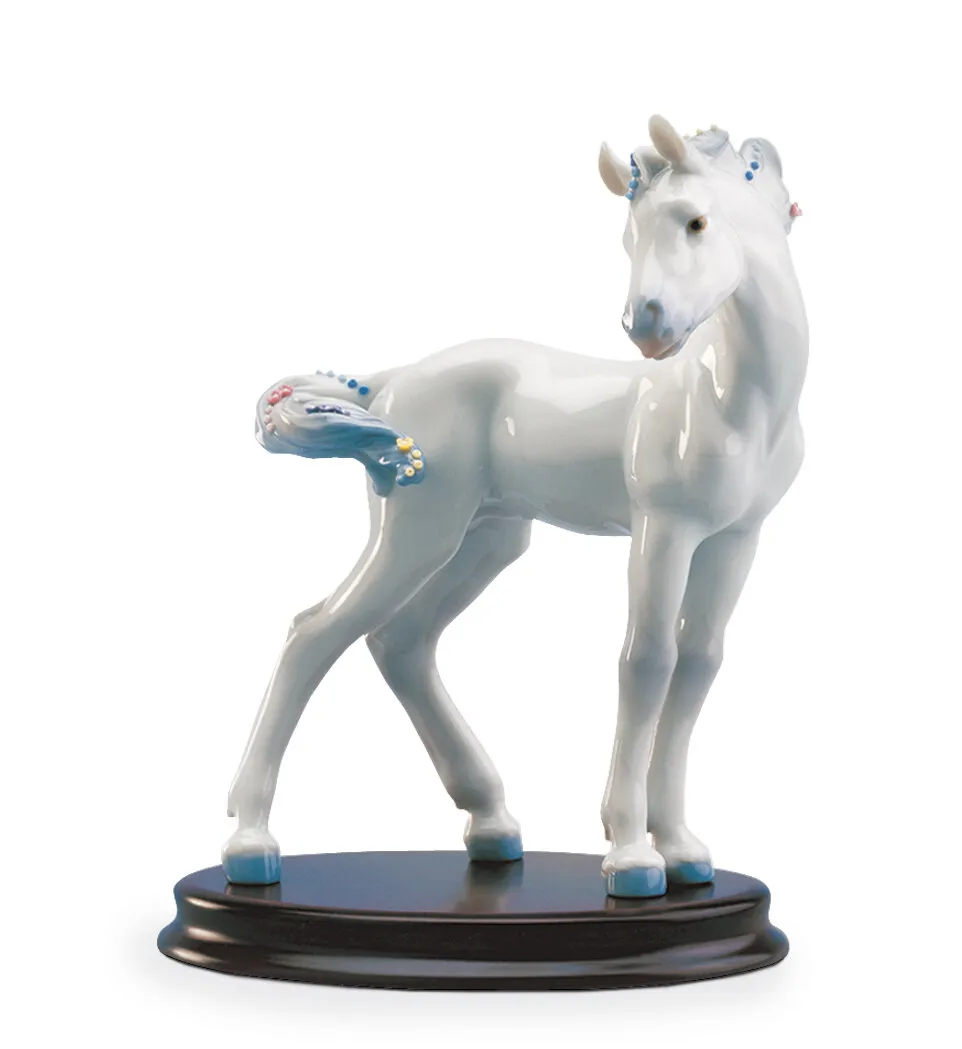 The Horse Figurine by Lladro — Porcelain Figurine