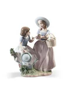 Lladro - GIRLFRIENDS