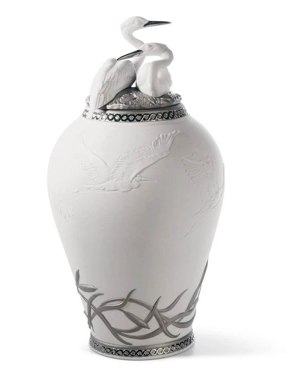 Herons Realm Covered Vase Figurine Silver Lustre by Lladro — Porcelain Figurine