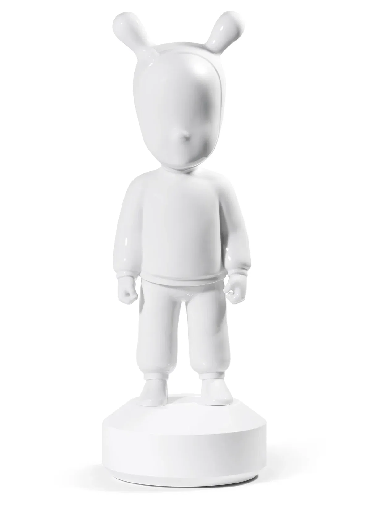 The White Guest Figurine. Large Model. by Lladro — Porcelain Figurine