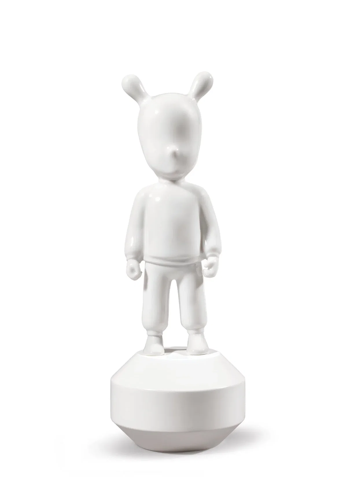The White Guest Figurine. Small Model. by Lladro — Porcelain Figurine