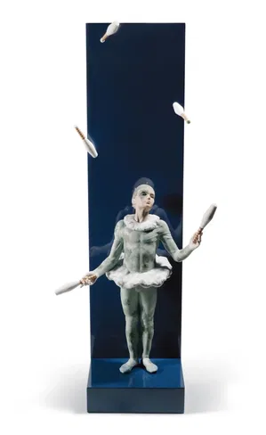 Lladro - JUGGLER WITH CLUBS