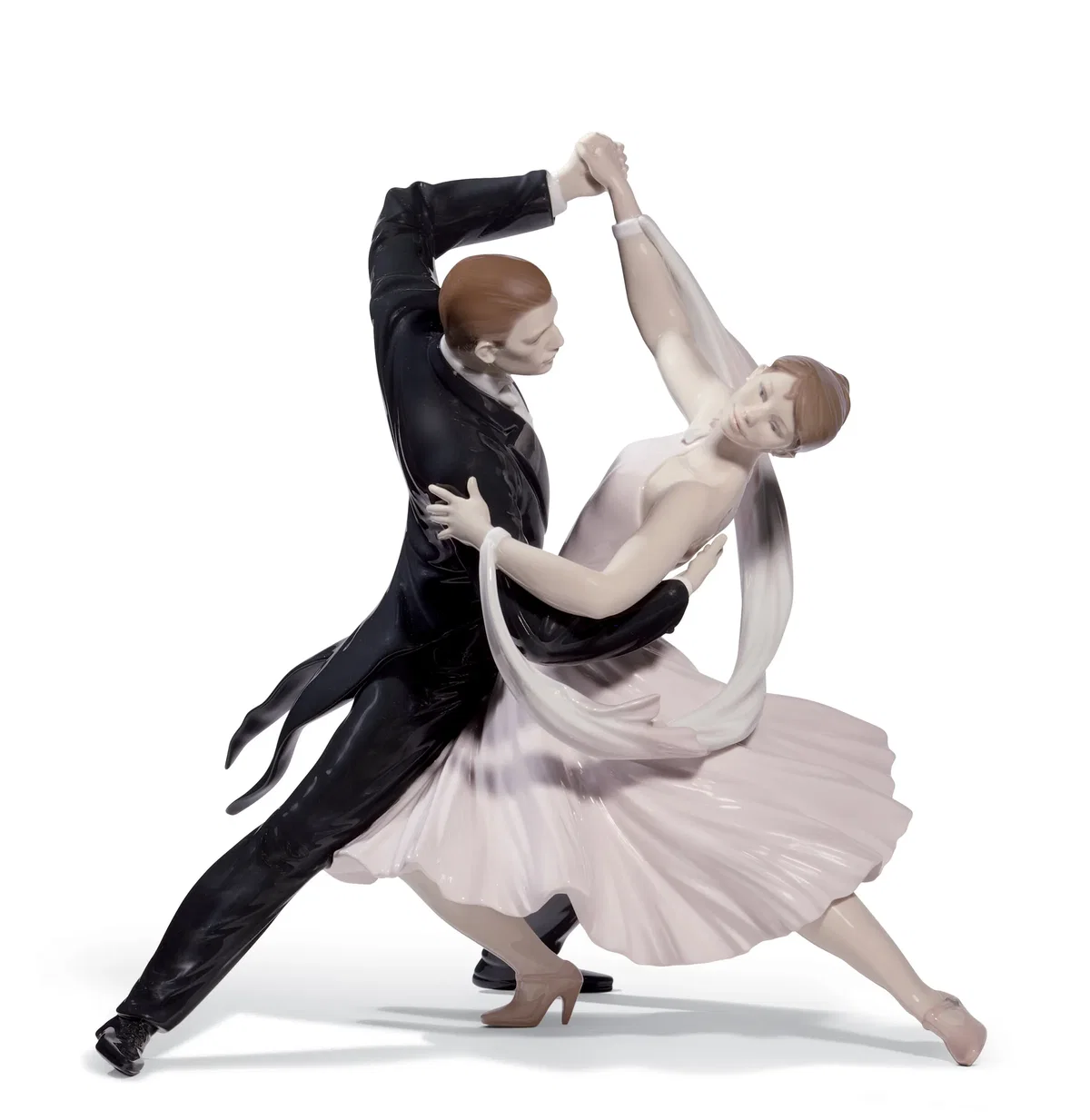 Elegant Foxtrot Couple by Lladro — Porcelain Figurine