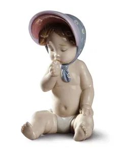 Lladro - Girl with Bonnet