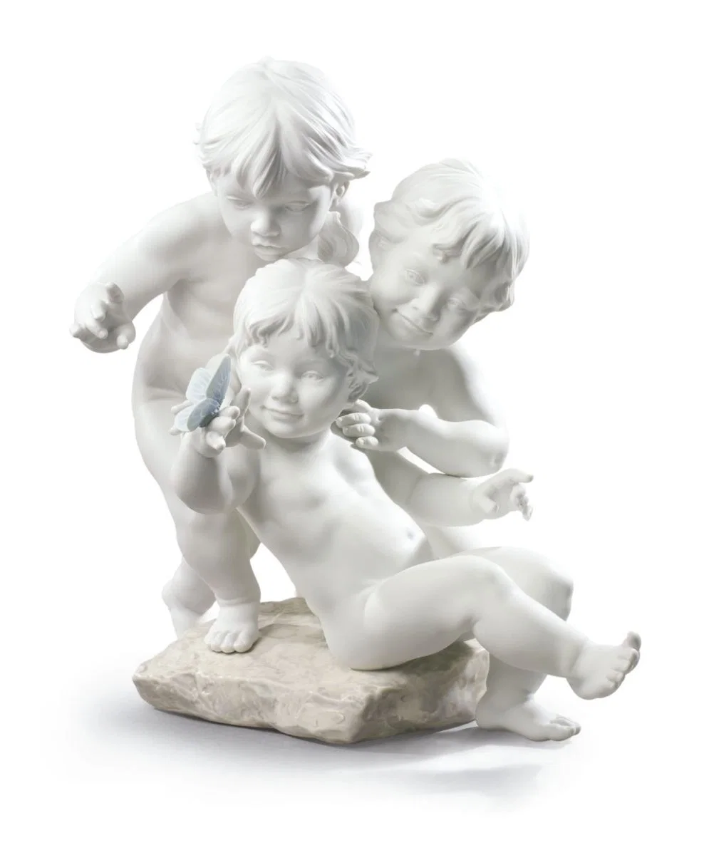 Children's Curiosity by Lladro — Porcelain Figurine