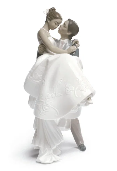 THE HAPPIEST DAY (BLACK) by Lladro Black Legacy