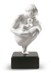 Lladro - Love's Bond