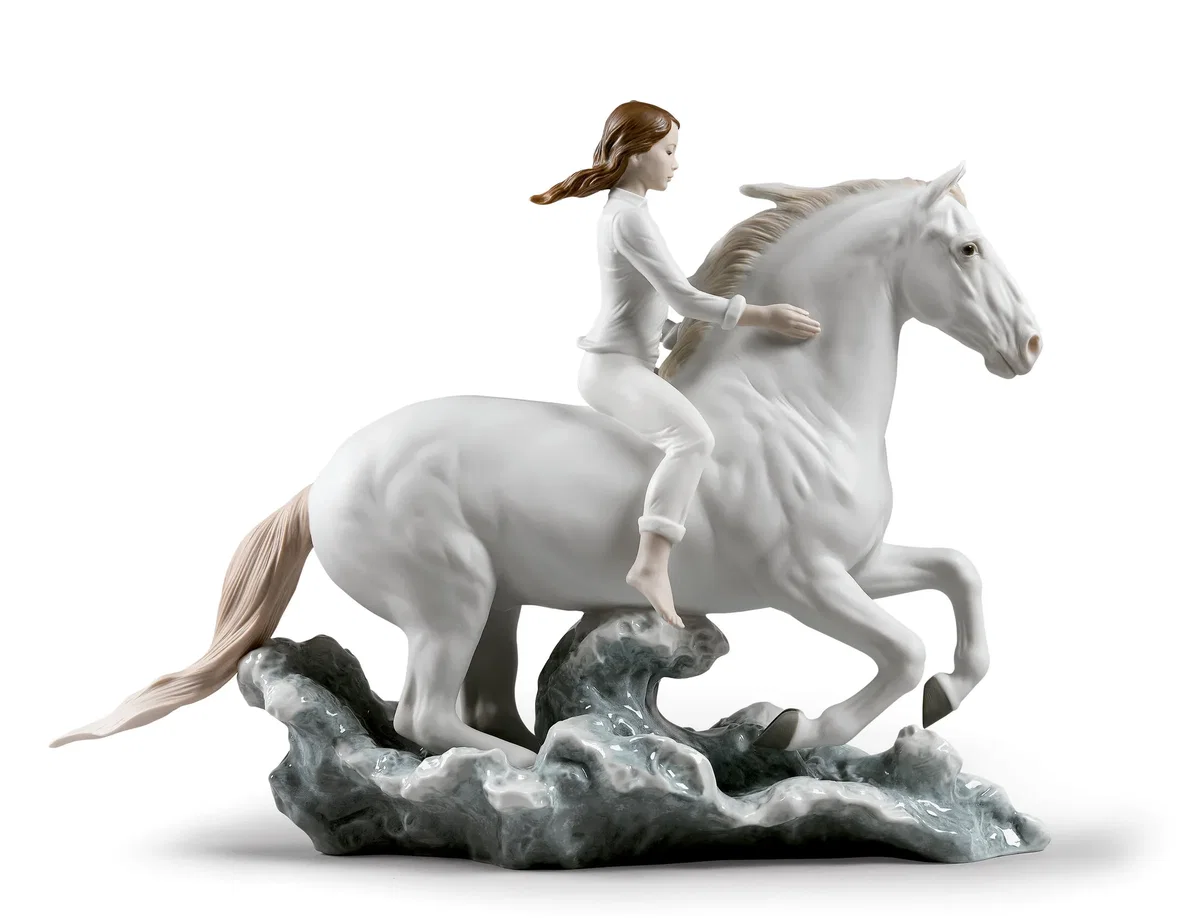 Riding her horse on the seashore by Lladro — Porcelain Figurine