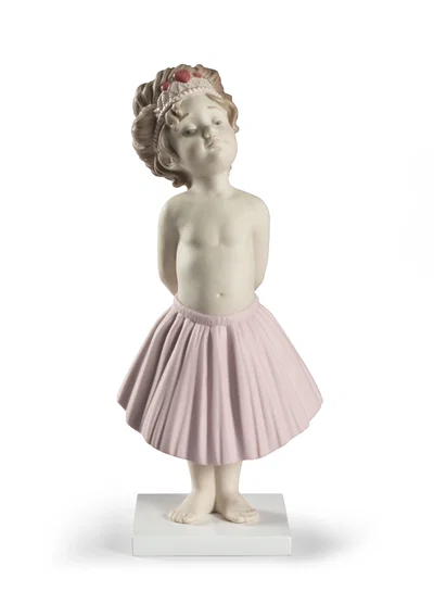 Girl's Fun by Lladro