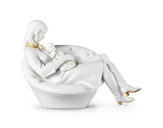Lladro - Feels Like Heaven Mother White & Gold