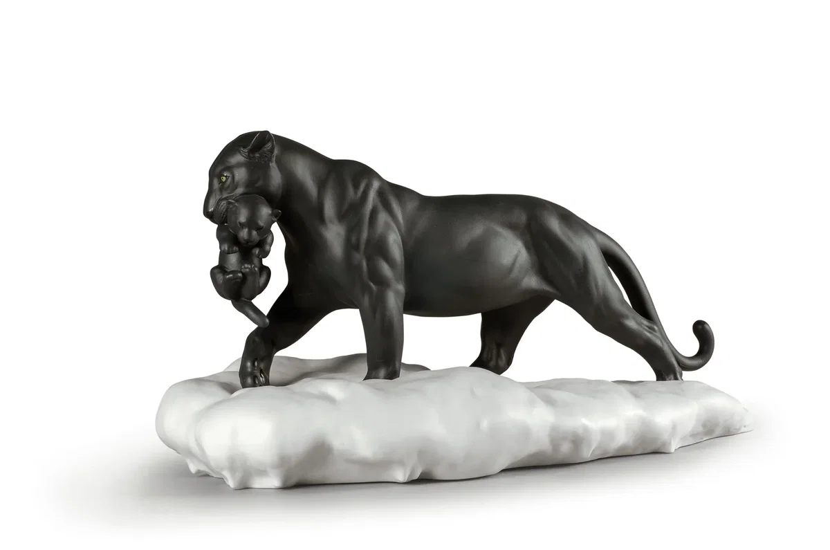 Black Panther with Cub by Lladro — Porcelain Figurine