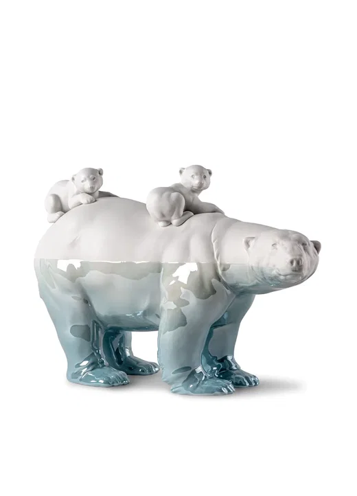 Mummy bear and babies - Underwater Sculpture by Lladro