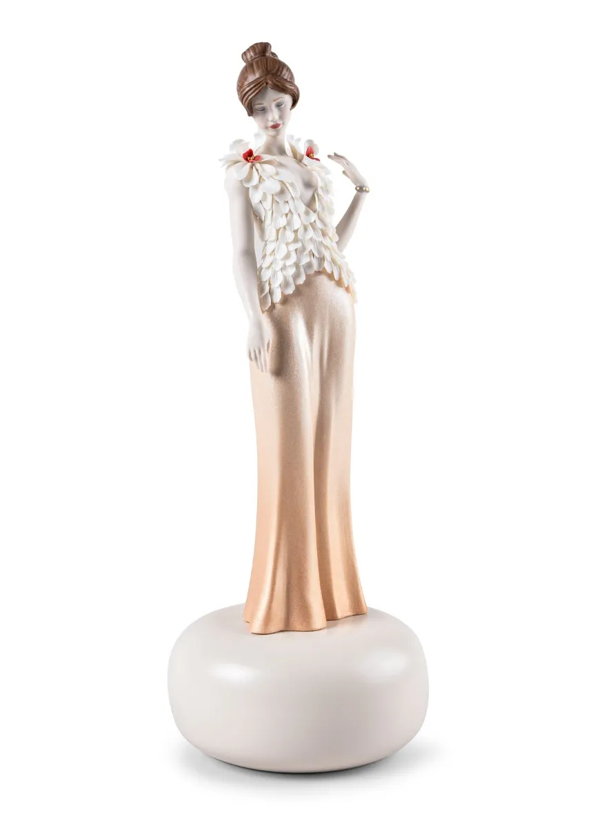 Exquisite Embroidery Sculpture. Limited Edition by Lladro — Porcelain Figurine