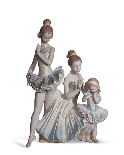 LOVE FOR BALLET by Lladro