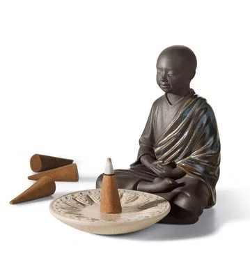 INCENSE BURNER (BLACK) by Lladro — Porcelain Figurine