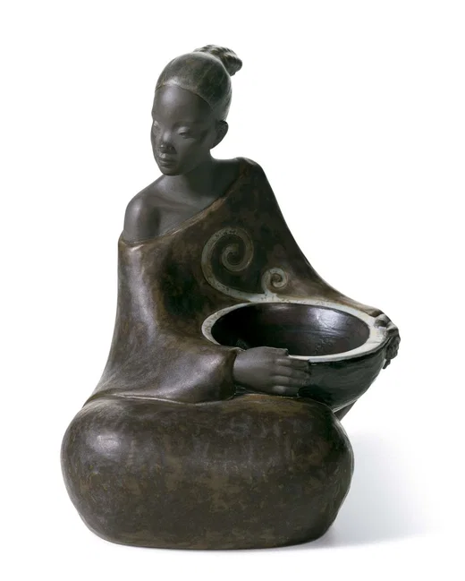 WOMAN WITH BASKET PULSE OF AFRICA by Lladro Pulse Of Africa
