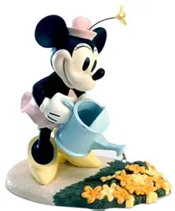 WDCC Disney Classics - Mickey Cuts Up Minnies Mouse Garden