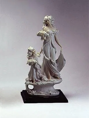 Rosebuds by Giuseppe Armani — Sculpture