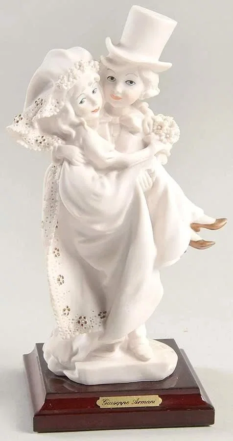 Just Married by Giuseppe Armani — Sculpture