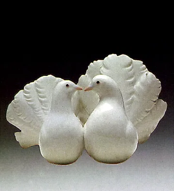 Couple Of Doves by Lladro — Porcelain Figurine