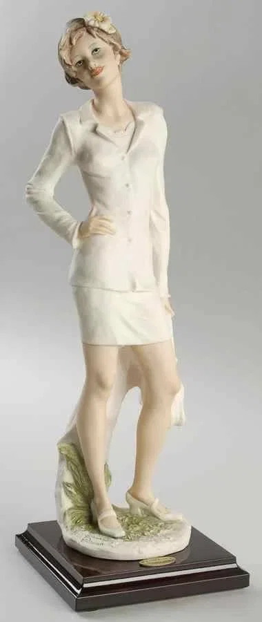 Claudia by Giuseppe Armani — Sculpture