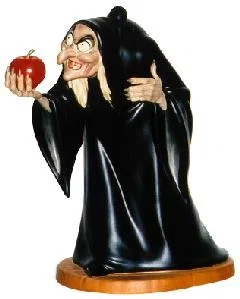 Snow White Hag Take The Apple, Dearie by WDCC Disney Classics — Porcelain Figurine
