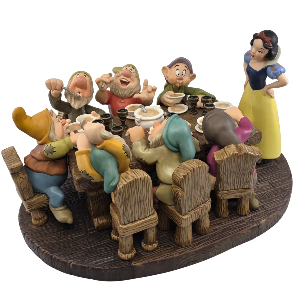 Snow White And The Seven Dwarfs Soup's On by WDCC Disney Classics — Porcelain Figurine