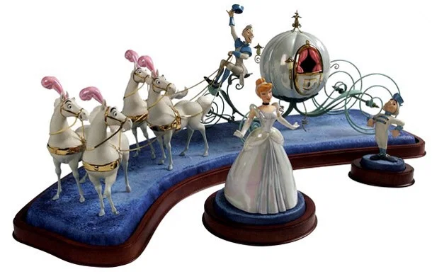 Cinderella And Coach Off To The Ball by WDCC Disney Classics — Porcelain Figurine