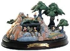 Snow White Seven Dwarfs' Jewel Mine by WDCC Disney Classics