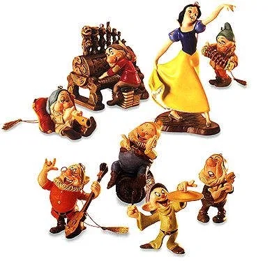 Snow White And The Seven Dwarfs Ornament Set by WDCC Disney Classics