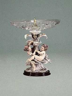 Cherubs With Flowers - Centerpiece by Giuseppe Armani — Sculpture