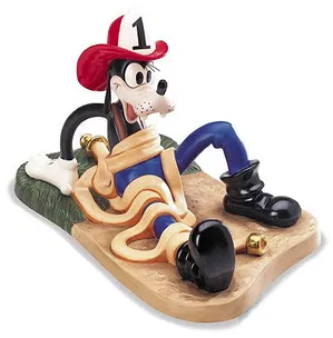 WDCC Disney Classics-Mickey's Fire Brigade Goofy All Wrapped Up