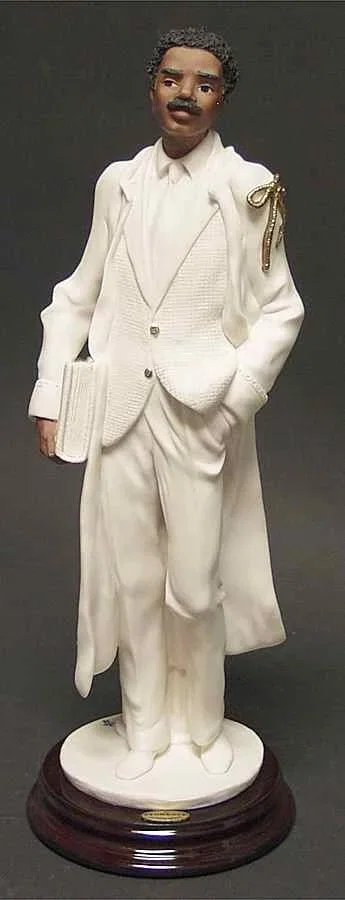 The Advocate by Giuseppe Armani — Sculpture