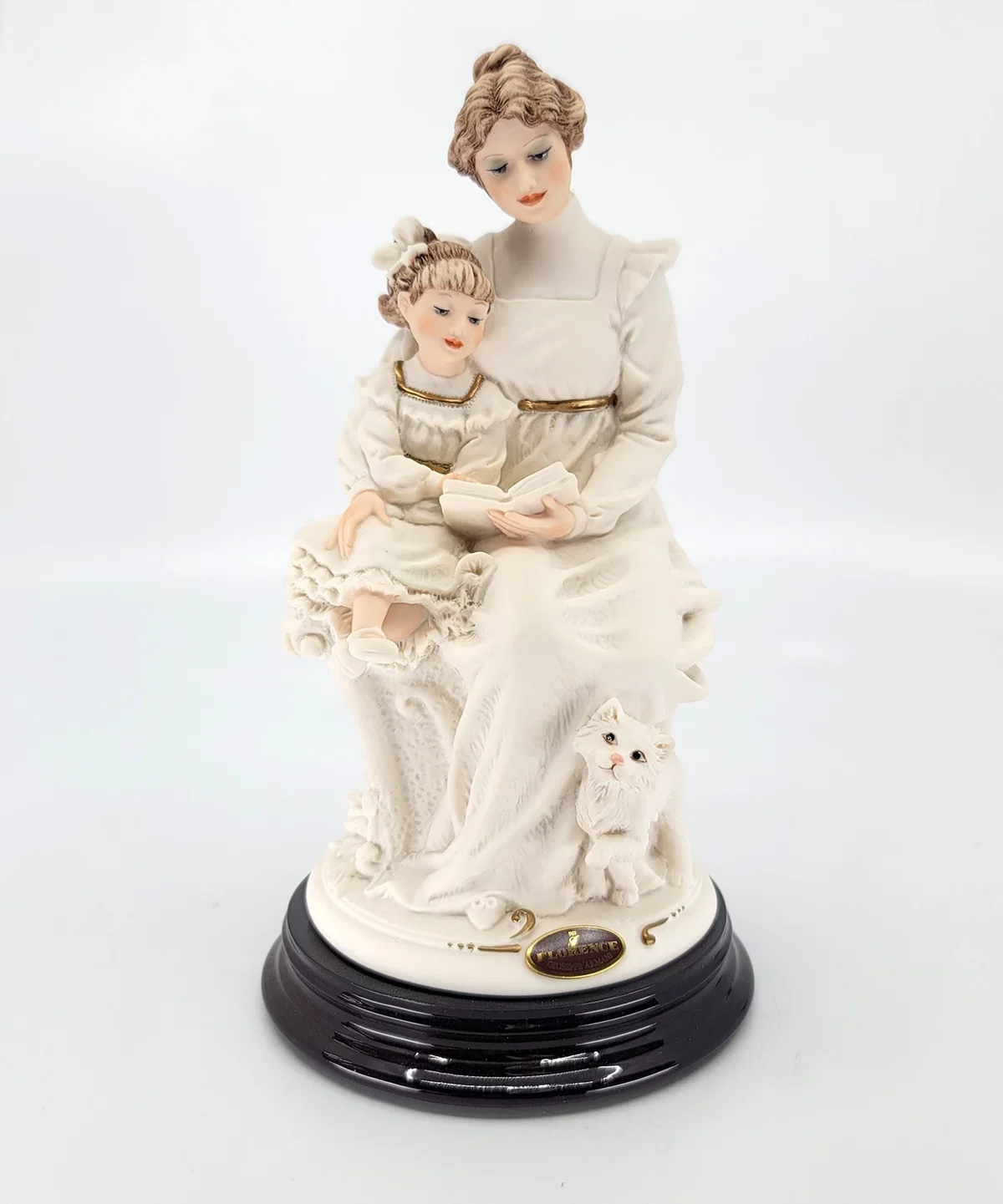Story Time Capodimonte by Giuseppe Armani — Sculpture