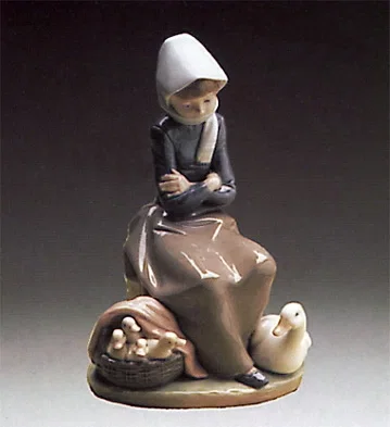 Girl With Ducks - Duck Seller 1974-93 by Lladro — Porcelain Figurine