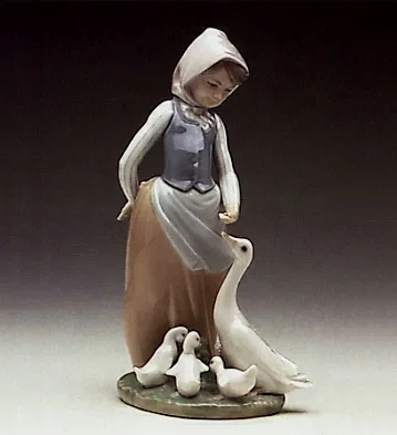 Snails For The Ducks 1974-93 by Lladro — Porcelain Figurine