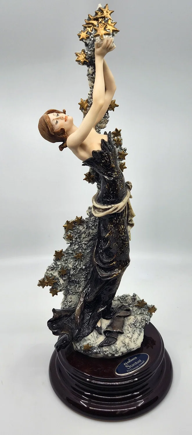 Stardust Le 5000 The Beginning by Giuseppe Armani — Sculpture