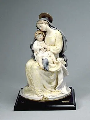 Giuseppe Armani sculptures