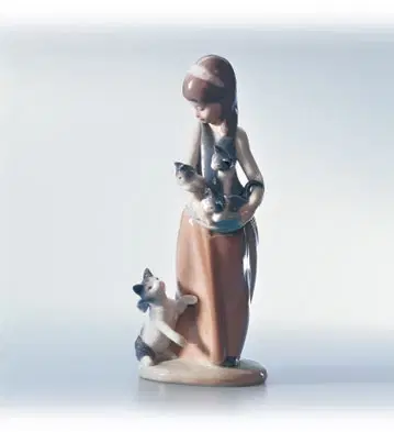 Lladro - Girl With Cats
