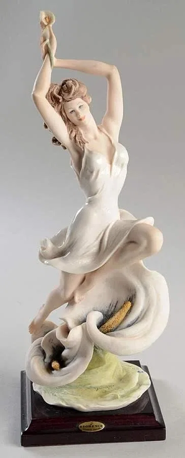 Miss Lily by Giuseppe Armani — Sculpture